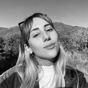 Meet your Posher, Manuela